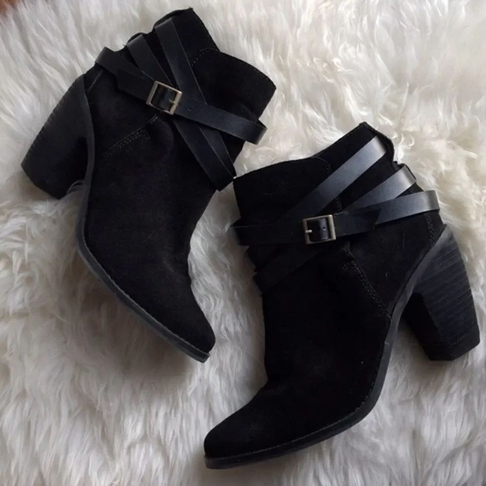 ✨ Callia Booties
Dolce Vita✨ - Picture 6 of 8